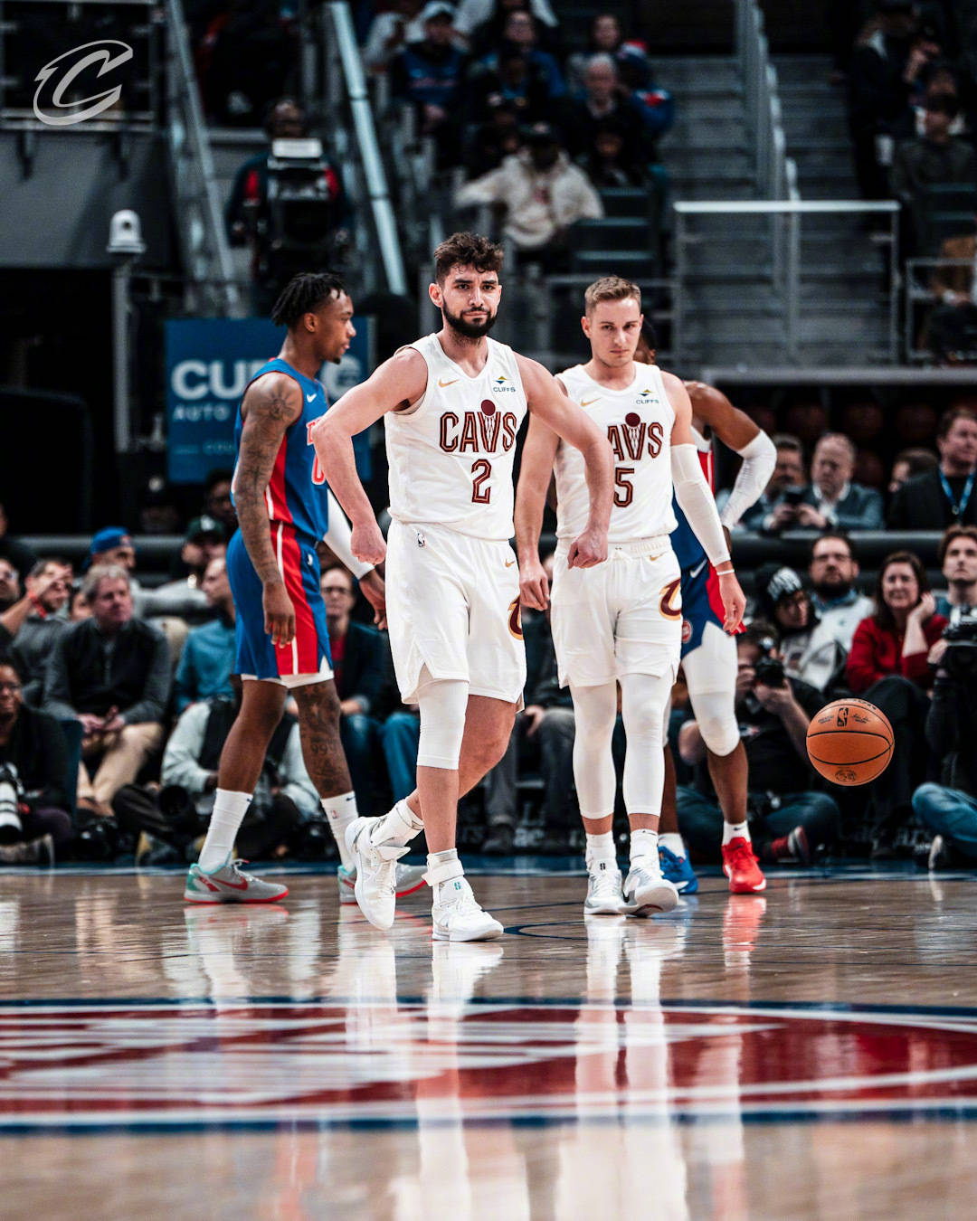 关于旧骑士跌跌撞撞，东部赛区前六处境堪忧的信息