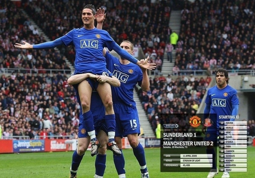 九游体育在线-曼联前锋携手女友共游希腊，引发球迷争议的简单介绍