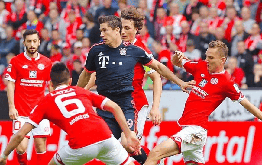 -包含不莱梅客场失利，德甲战绩略显低迷的词条