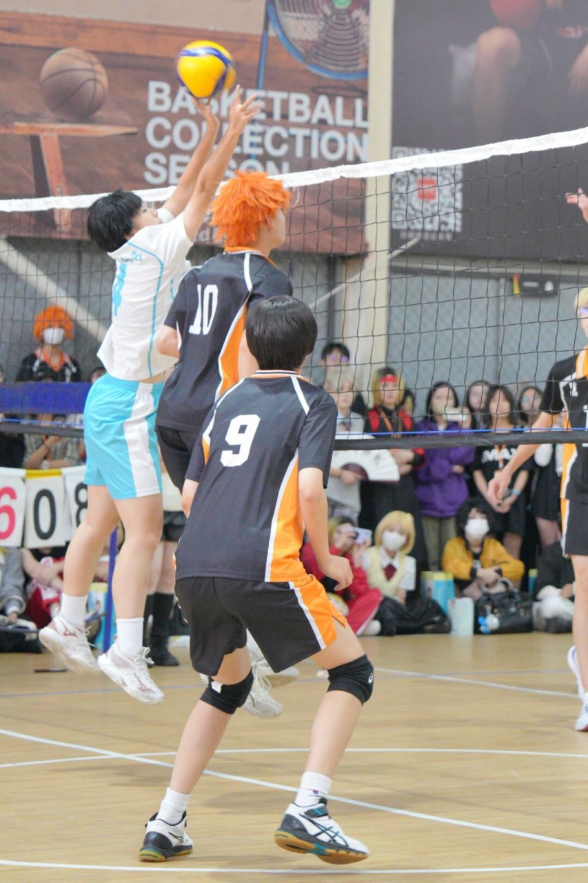 九游体育官方入口-高密度对抗！比赛中的激烈碰撞让人目不转睛的简单介绍