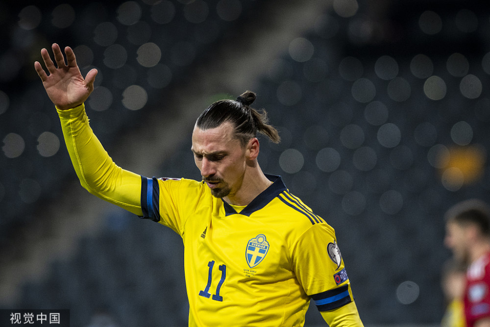 希腊队遭瑞典绝杀，小组出线形势严峻