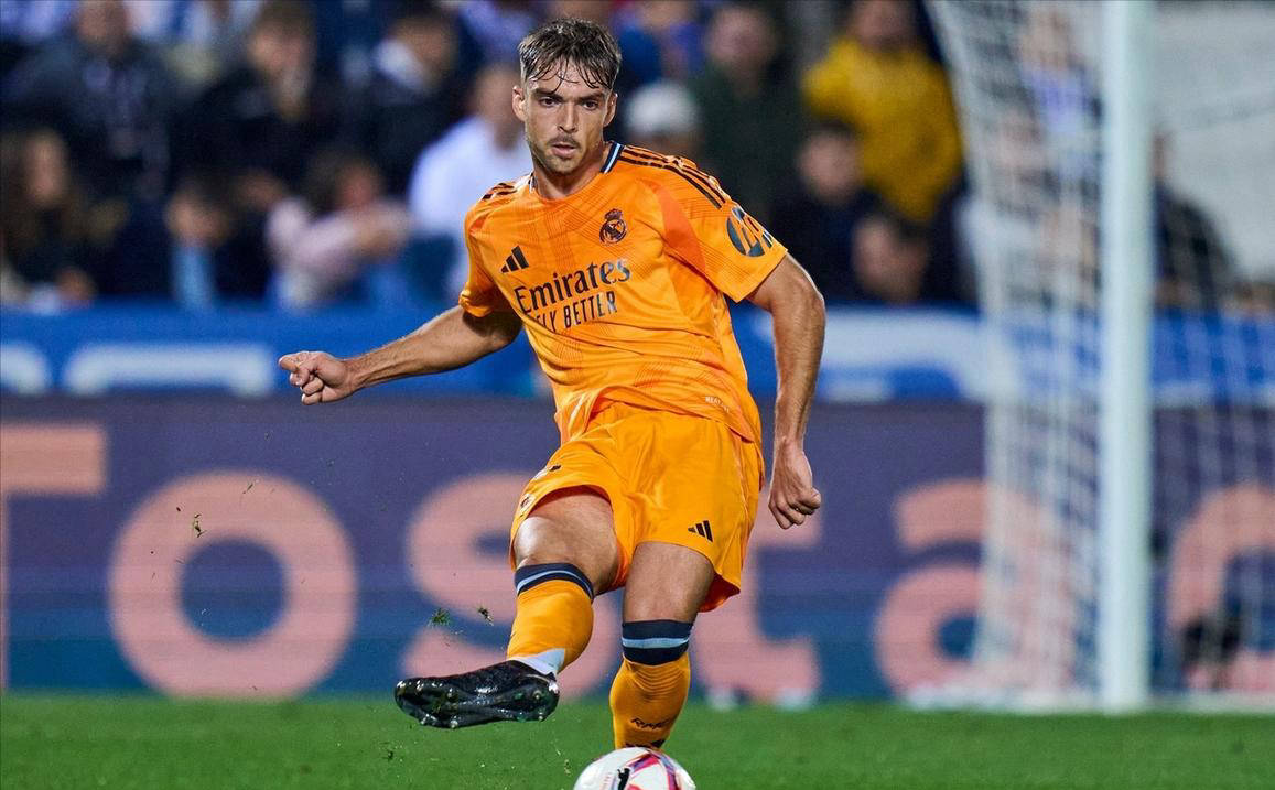 拜仁慕尼黑门将劳尔荣膺德甲最佳守门员，稳固球门的简单介绍