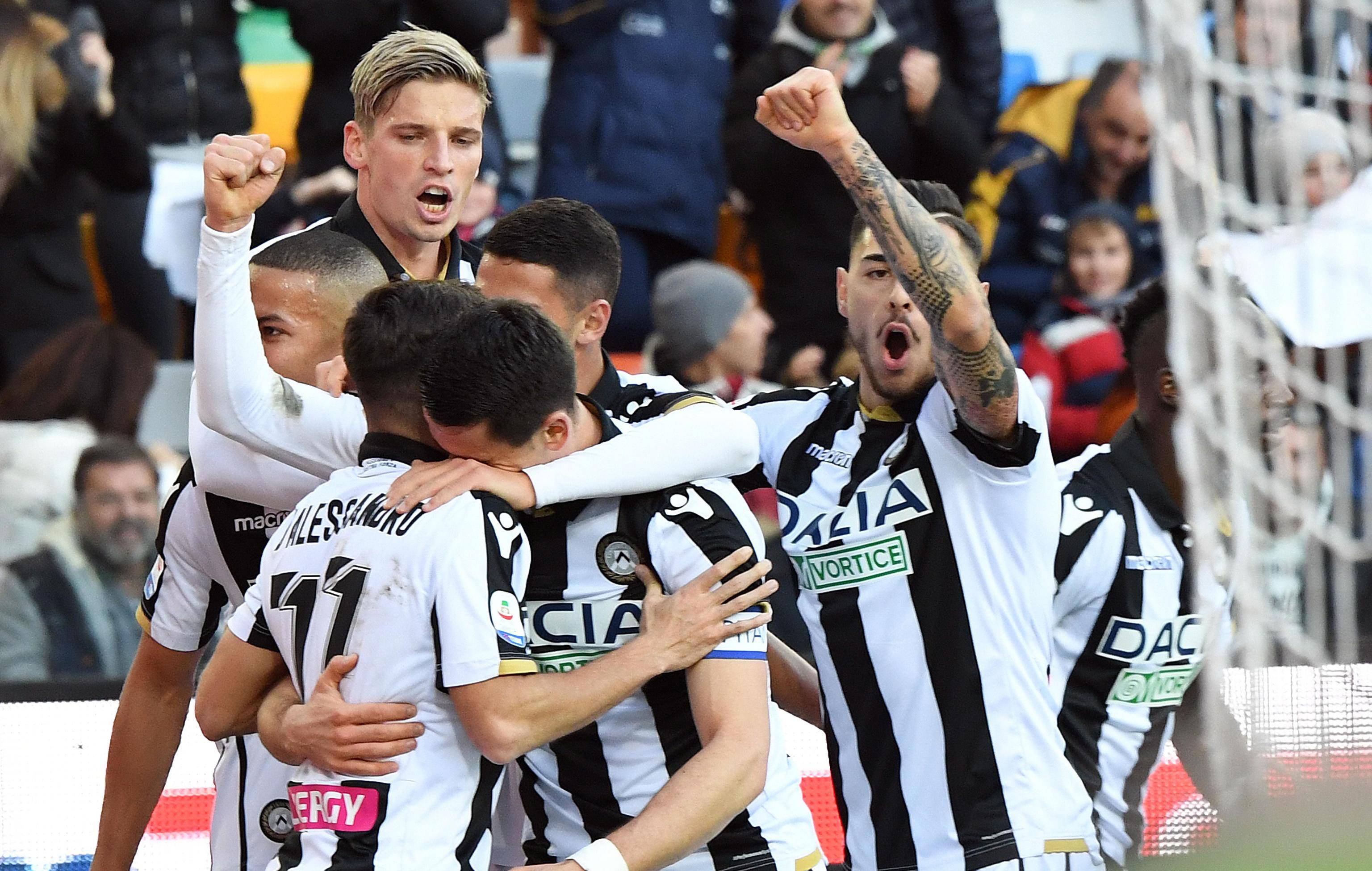 包含乌迪内斯主场告负，遭遇前所未有低谷的词条