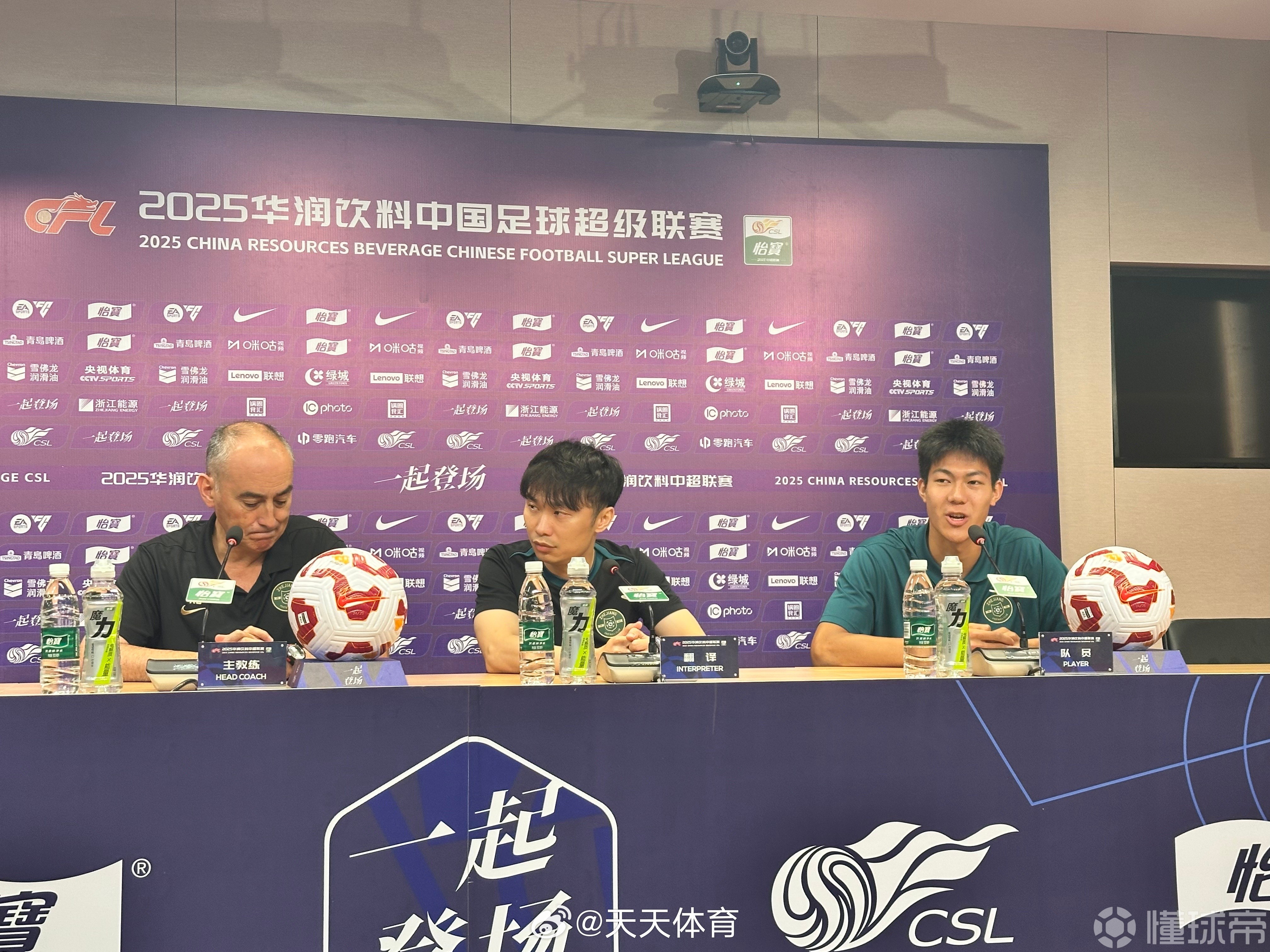 球队连续取胜晋级，备战下一轮比赛