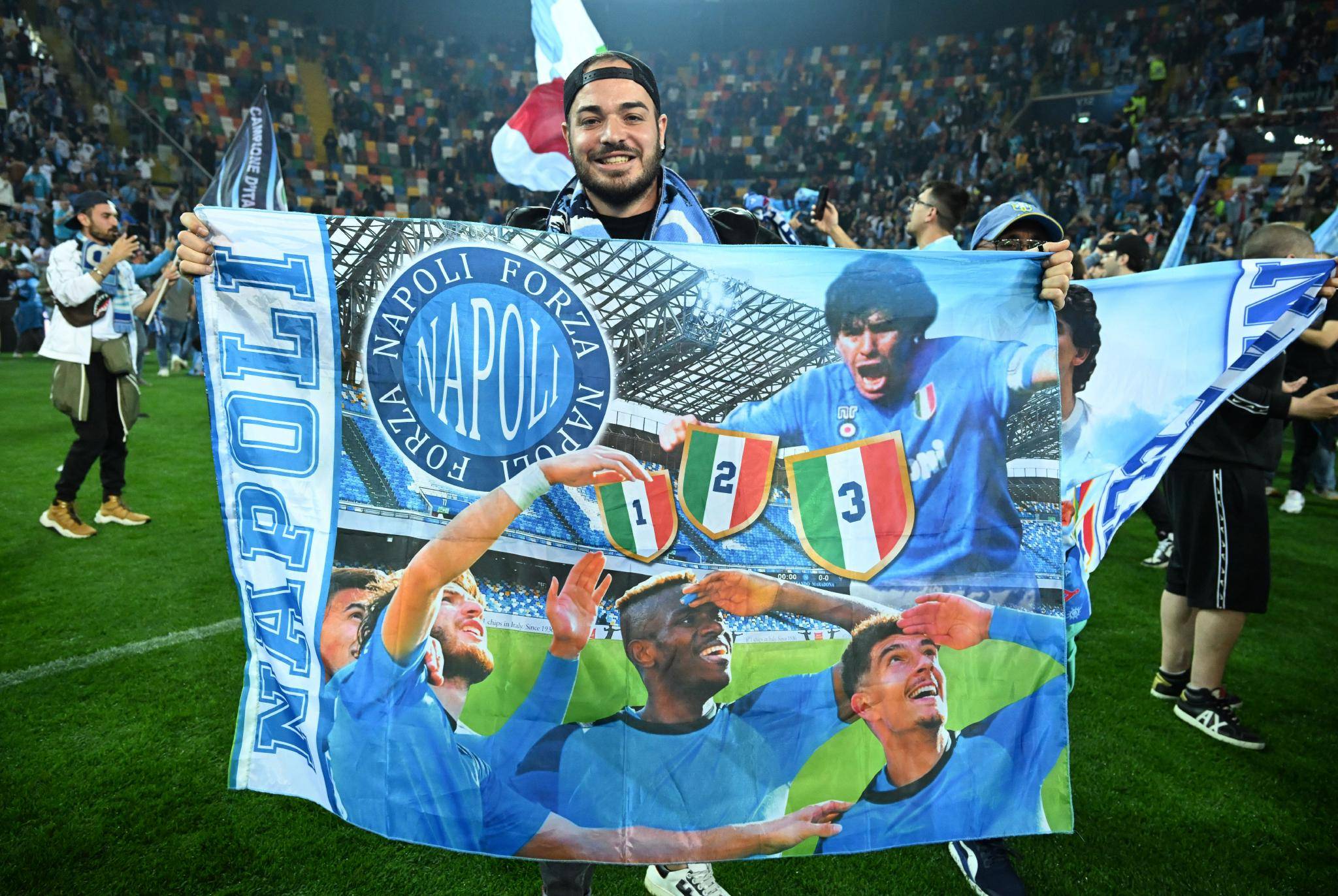 九游体育官网-包含那不勒斯主场战平乌迪内斯，难分胜负的词条