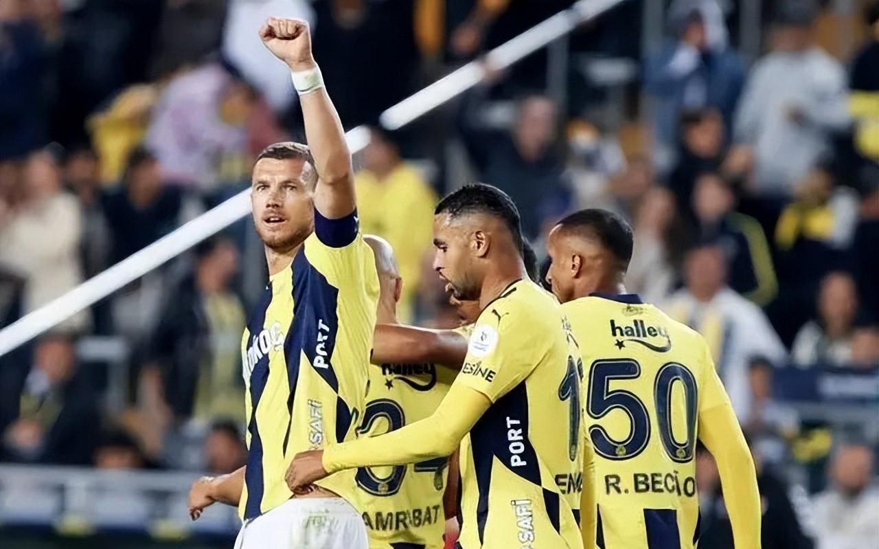 九游体育官网-穆里尼奥重塑球队战术，取得连胜