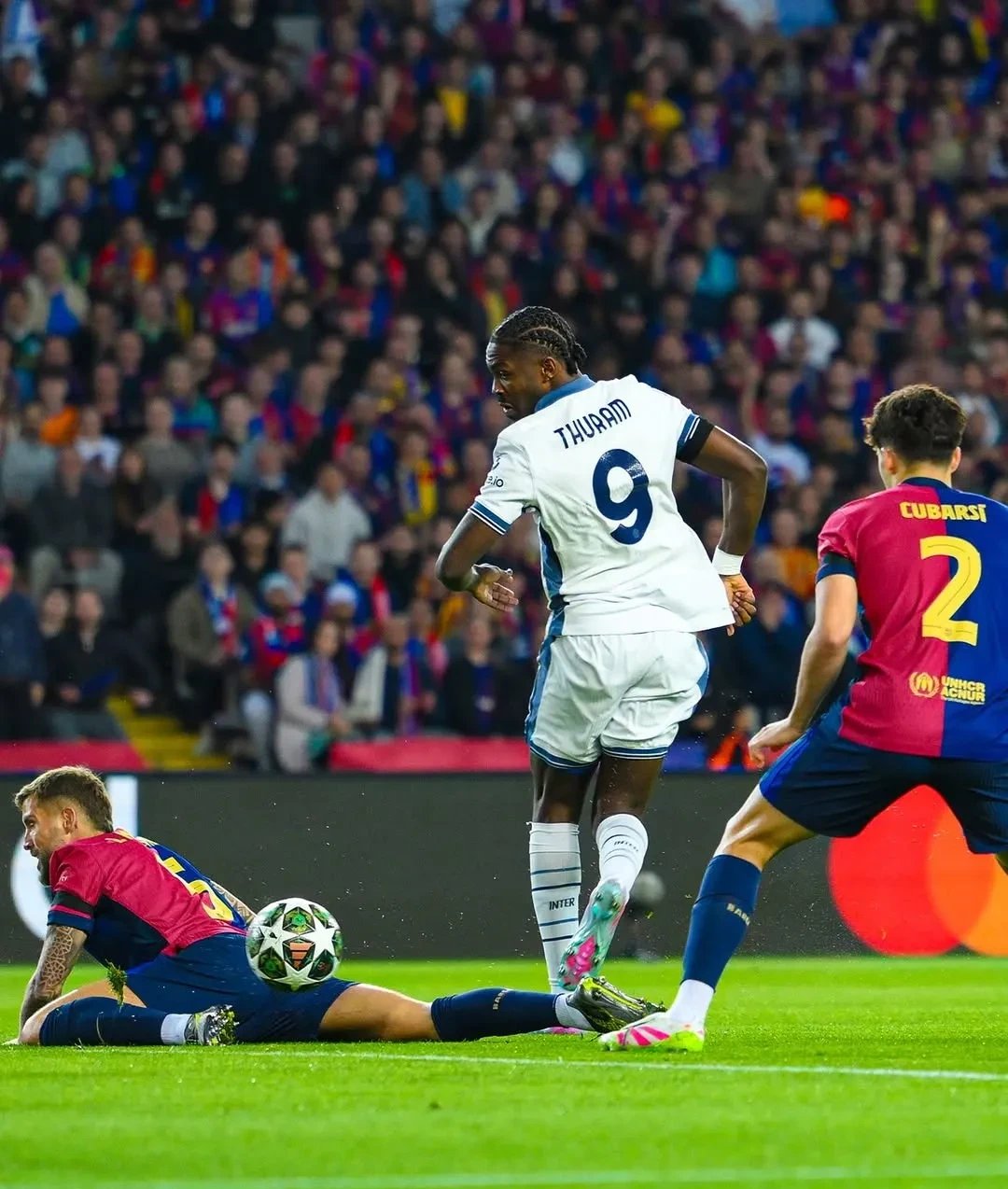 国际米兰客场2-1战胜那不勒斯